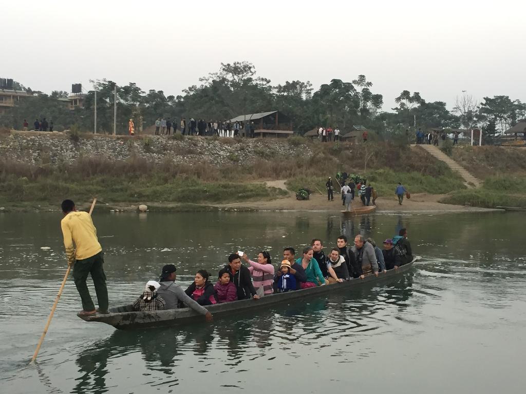 Chitwan Safari Camp & Lodge Sauraha Dış mekan fotoğraf